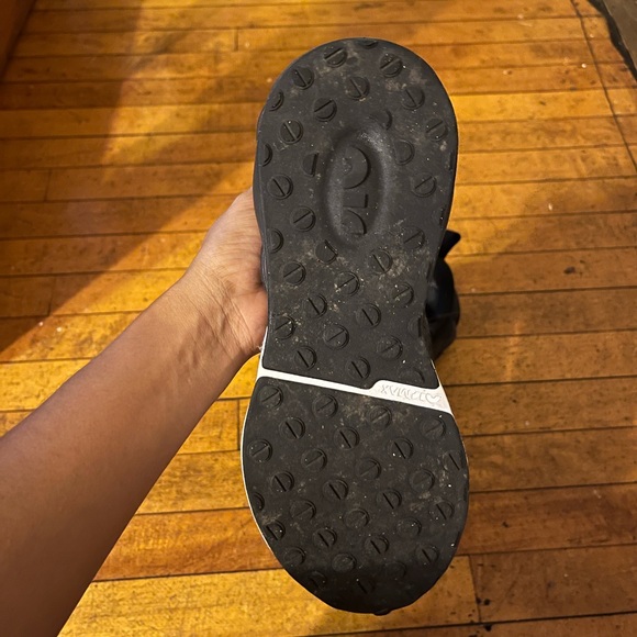 Barely worn Nike’s - Picture 3 of 6